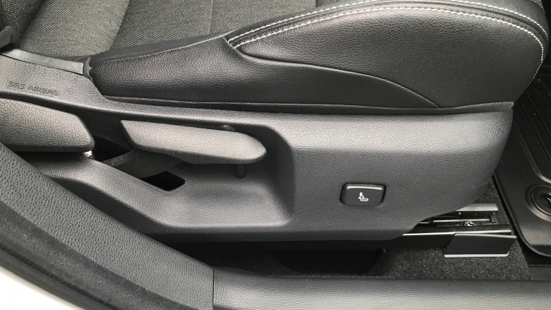 Toyota Corolla 1.8 VVT-i Hybrid Design 5dr CVT Hybrid Hatchback